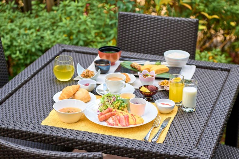 テラス　食事-1